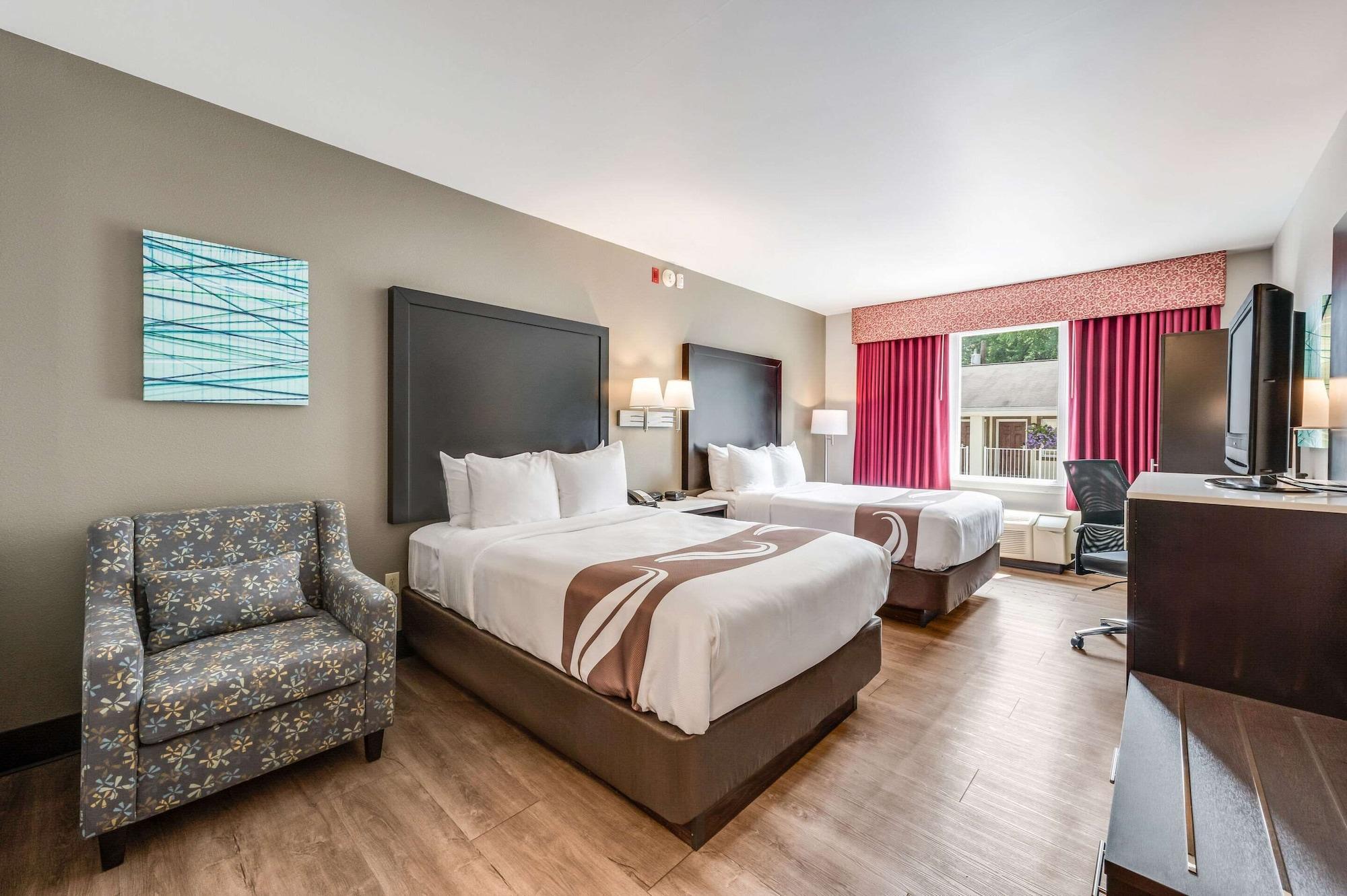 Quality Inn Пъкипсий Екстериор снимка